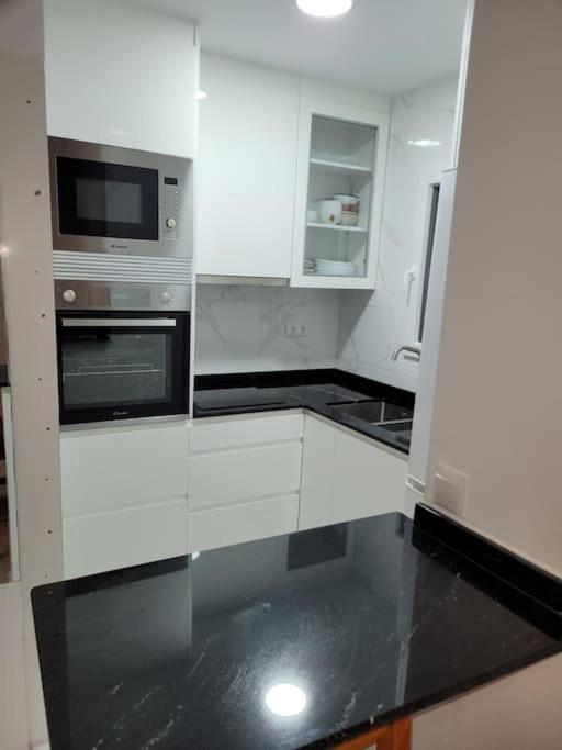 Apartamento Bajo Con Terraza Y Piscina Torrevieja Eksteriør bilde