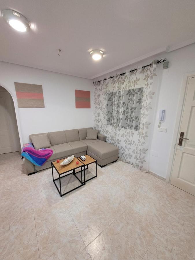 Apartamento Bajo Con Terraza Y Piscina Torrevieja Eksteriør bilde