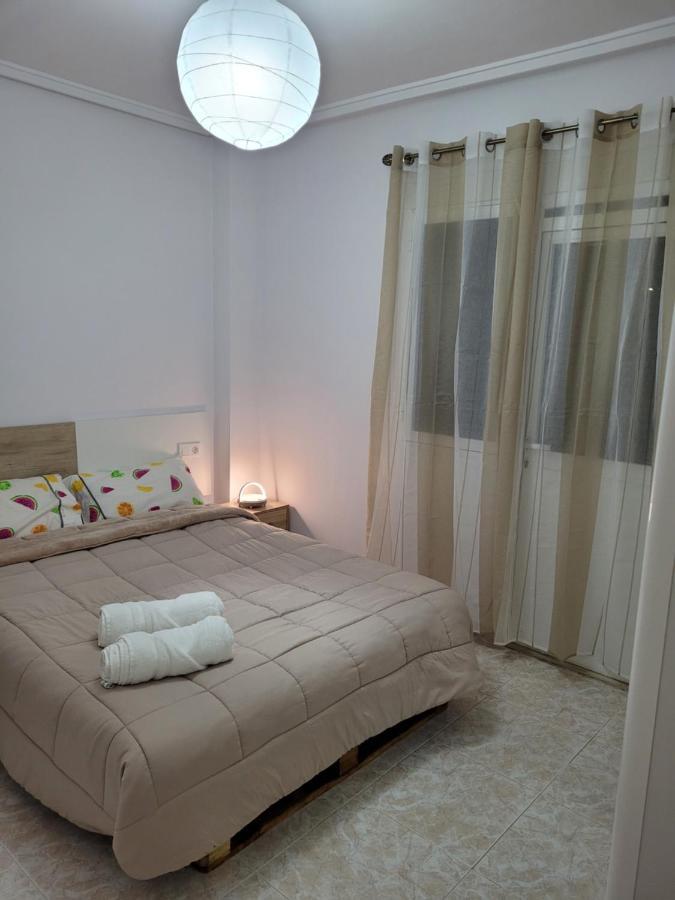 Apartamento Bajo Con Terraza Y Piscina Torrevieja Eksteriør bilde